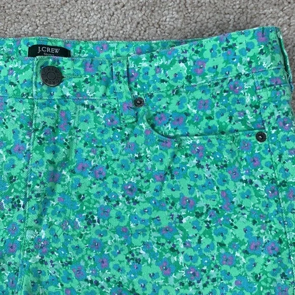 J. Crew green and purple floral denim shorts sz 12 - Picture 3 of 7